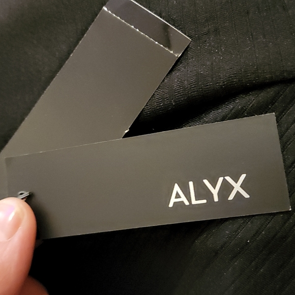 🌺Alyx NWT Peplum Style Top with Gold Metal Detail - Picture 11 of 12